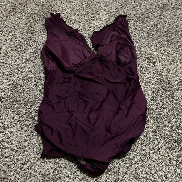 Kona Sol Women's Plus Size Ruffle One-Piece Piece Swimsuit - Size 20W - Purple - Picture 1 of 3